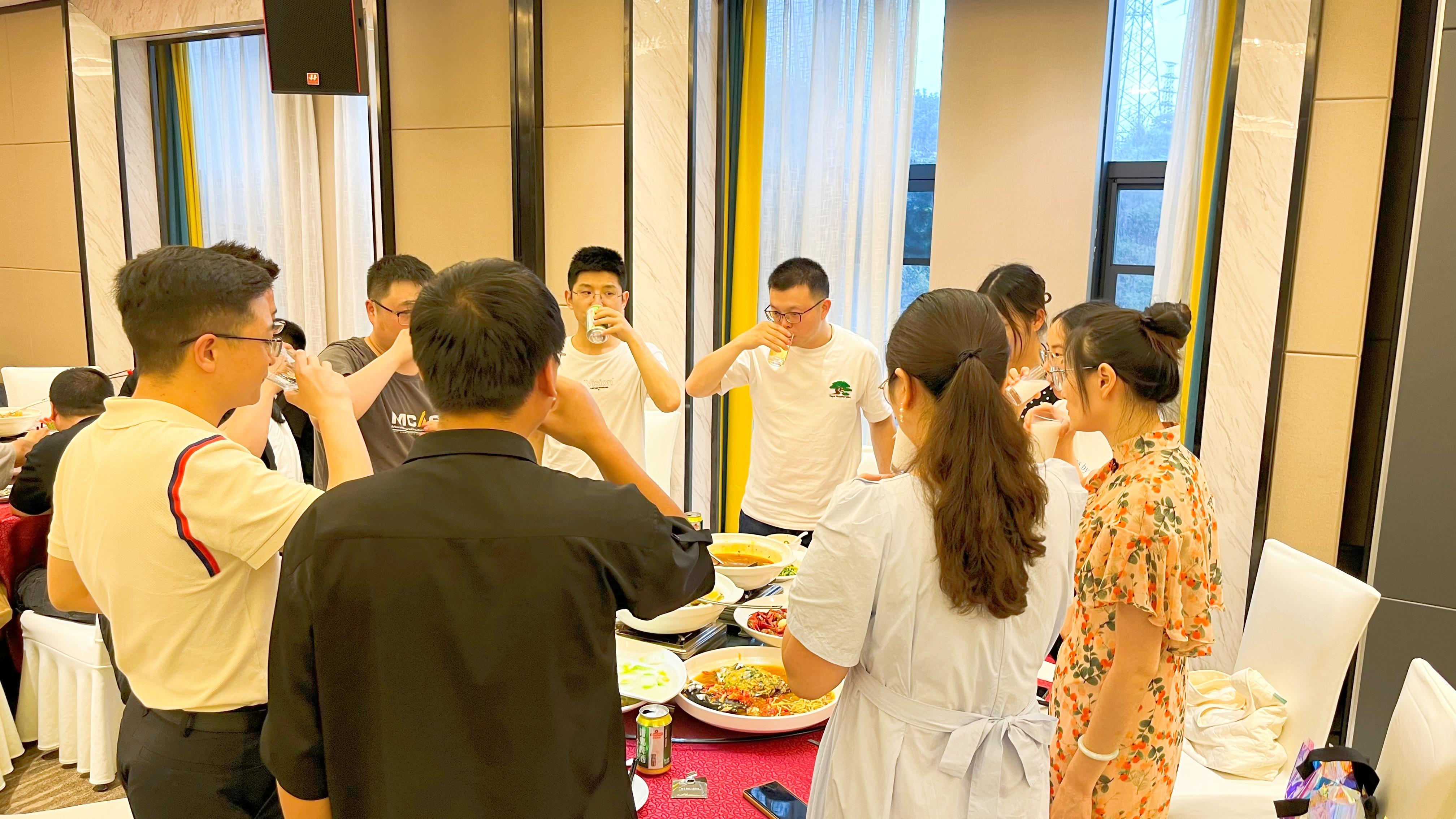 厲兵秣馬 全力以赴 | 湖北納新網(wǎng)絡(luò)科技有限公司年中總結(jié)暨表彰大會圓滿召開！26